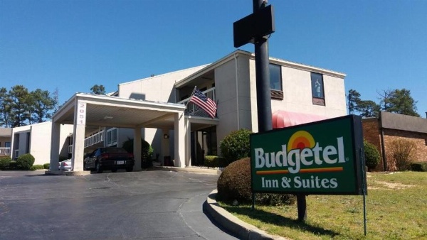 Zainee Inc Budgetel Inn and Suites image 20